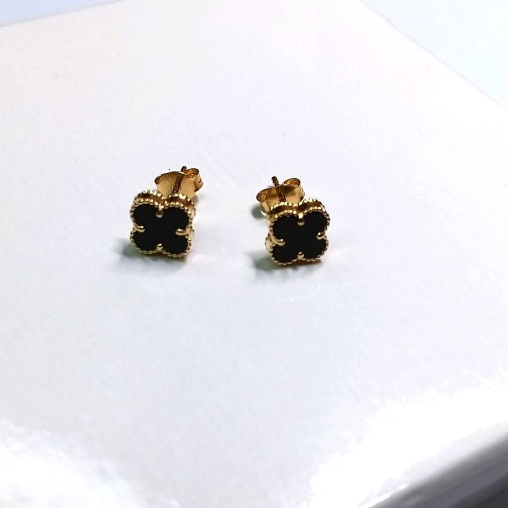 18K Yellow Gold Black Clover Flower Stud Earrings 7mm